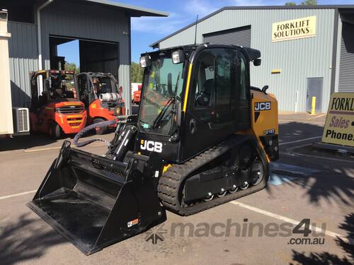 caption JCB 215T Skid Steer 74 hp, 1360 kg LoadCap. 115 L Oil Flow, Side Door Entry