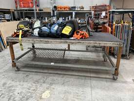 Mobile Work Bench Including Contents - picture1' - Click to enlarge