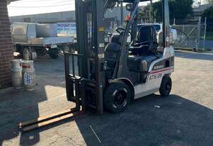 Nissan   1.5 Tonne Forklift