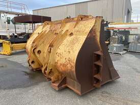 Loader Bucket - picture1' - Click to enlarge