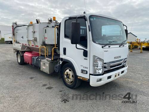 2017 Isuzu NQR 87-190 Side Loading Garbage Compactor