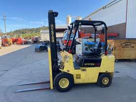 1993 Hyster H1.75XL 2 Stage Forklift - picture2' - Click to enlarge