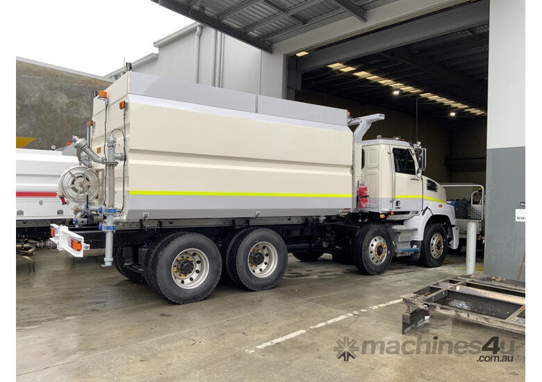 Western Star 4700 Water truck Truck