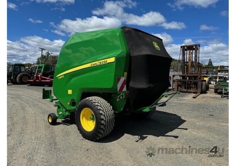 2019 John Deere V451R Round Balers