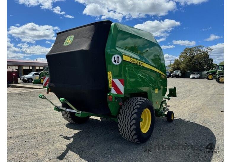 2019 John Deere V451R Round Balers