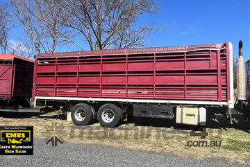 2004 Volvo FM9 Cattle Truck & Pig Trailer, E.M.U.S TS836