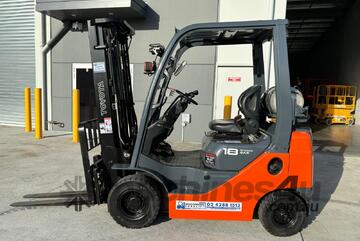 Wollongong Forklift: 2016 Toyota 1.8T LPG, 3-Stage Container Mast, 4.7m Lift!