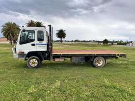 ISUZU TABLETOP TRUCK - picture0' - Click to enlarge