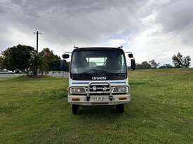 ISUZU TABLETOP TRUCK - picture2' - Click to enlarge