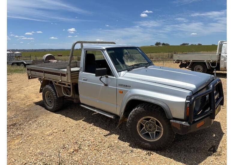 caption 1992 Nissan Patrol ute