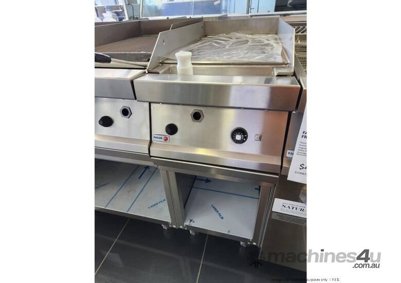 Fagor 700 series natural gas mild steel 1 zone fry top FTG7-05L