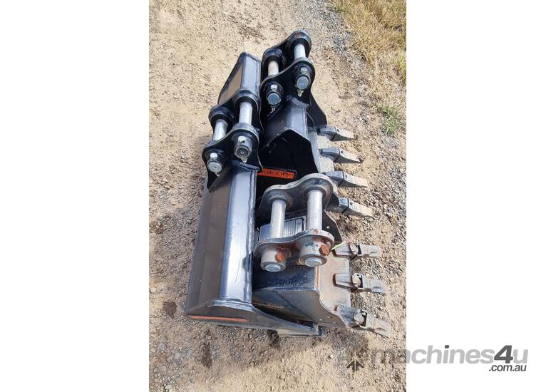 3x Bucket pack for 1.7t Excavator