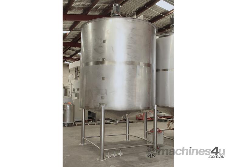 caption Stainless Steel Mixing Tank.