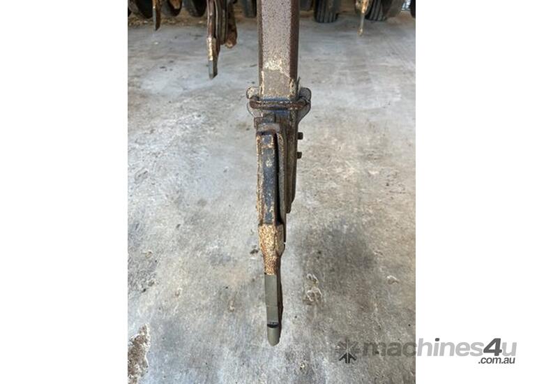 caption 2010 John Deere 1830 Air Drills