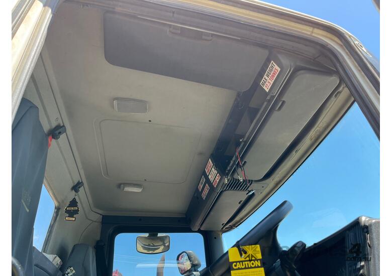 caption 2007 Scania P series Cab Chassis