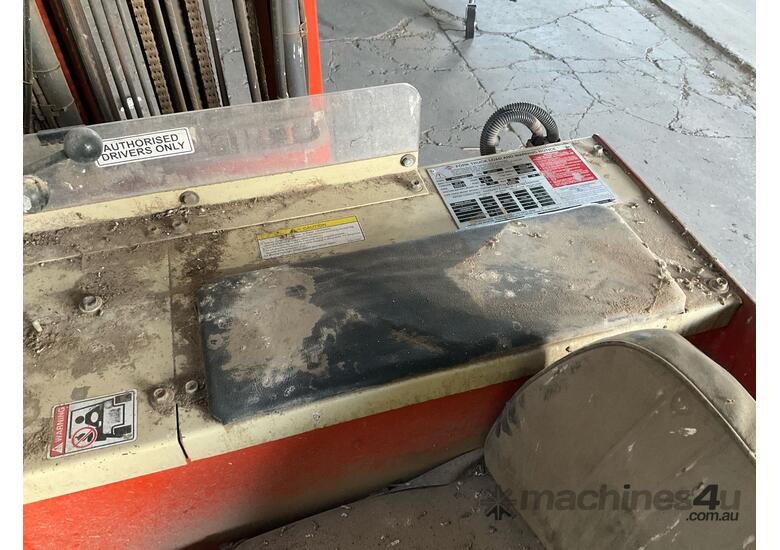 caption 1996 Nissan JHC01L18CU Electric Forklift