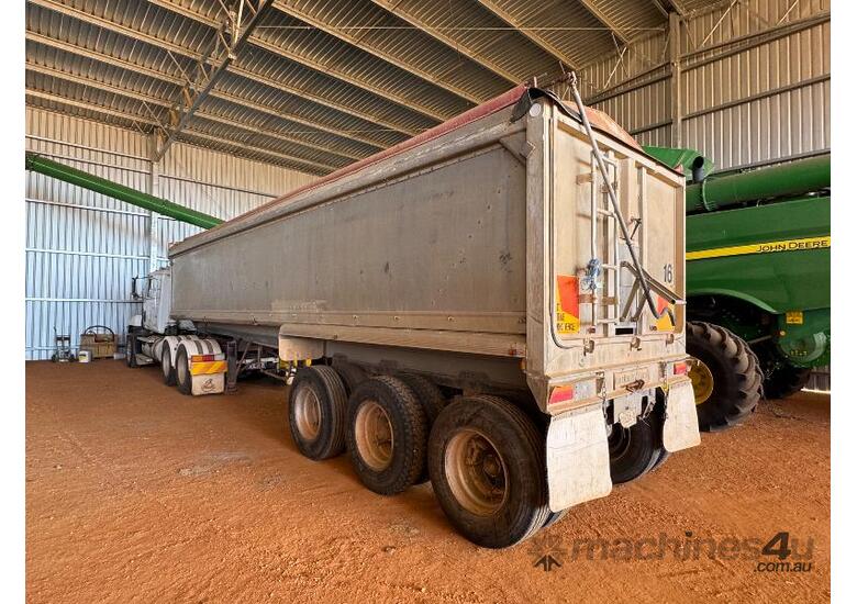 caption Aluminum Tipper