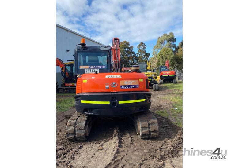 caption 2018 Kubota Kx080