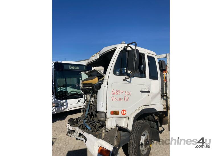 caption 2002 Nissan Diesel MKB210 Table Top
