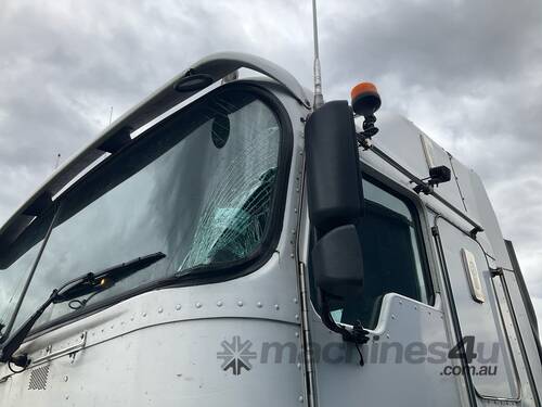 caption 2011 Kenworth K200 Big Cab 6x4 Sleeper Cab Prime Mover