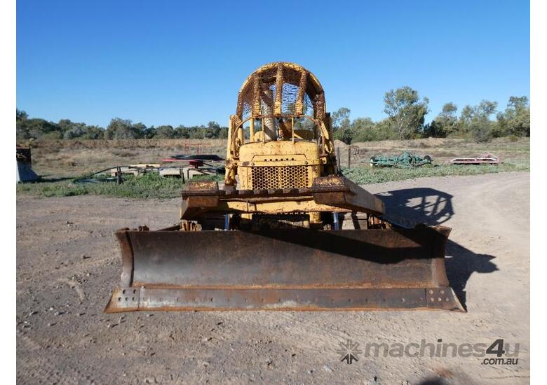 caption CAT DOZER