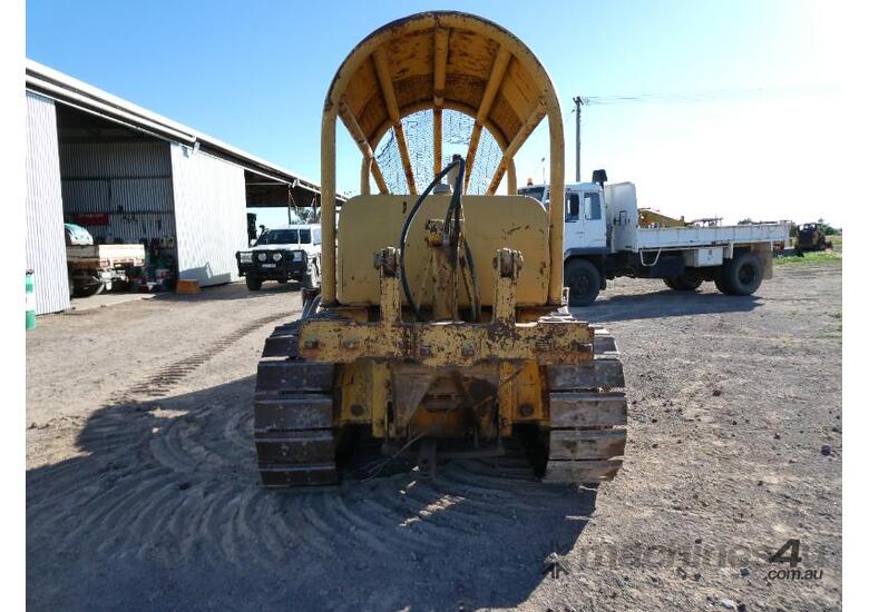 caption CAT DOZER