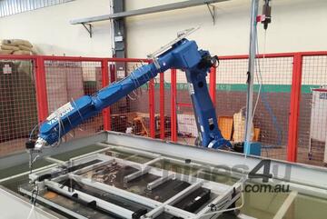 HEAD Abrasive Robotic Waterjet
