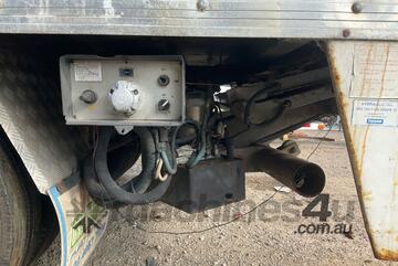 2005 Mitsubishi Canter Pantech