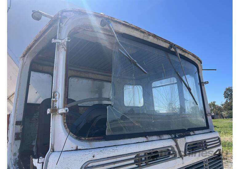 caption AEC Leyland Truck