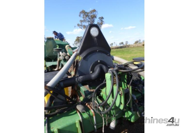 JD Maximerge Planter