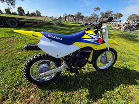 Suzuki JR80 Bike - picture0' - Click to enlarge