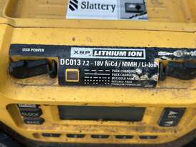 DeWalt DC013-XE Radio/Charger - picture0' - Click to enlarge