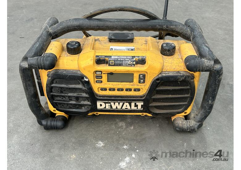 DeWalt DC013-XE Radio/Charger