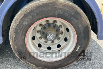 2009 Vawdrey VB S3 24ft Tri Axle Curtainside A Trailer 2009 Vawdrey VB S3 24ft Tri Axle Curtainside A Trailer