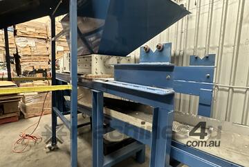 Brentwood Shredder AZ-40 (Negotiable) Brentwood Shredder AZ-40 (Negotiable)