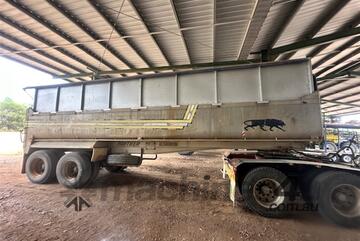 PANTHER SEMI TIPPER with PENGEL DOLLY