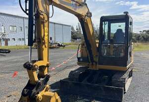 Caterpillar 5.5 cat excavator