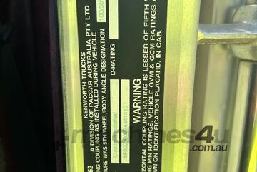 2009 Kenworth T402 6x4 Sleeper Cab Prime Mover