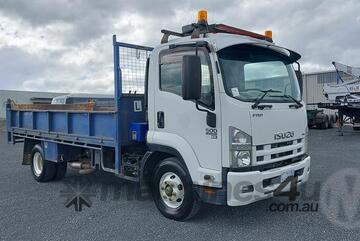 Isuzu   FRR500