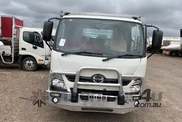 Hino 2017   300 616 Table Top