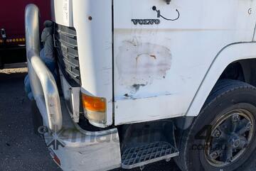 Volvo 1999   FM380 Tipper