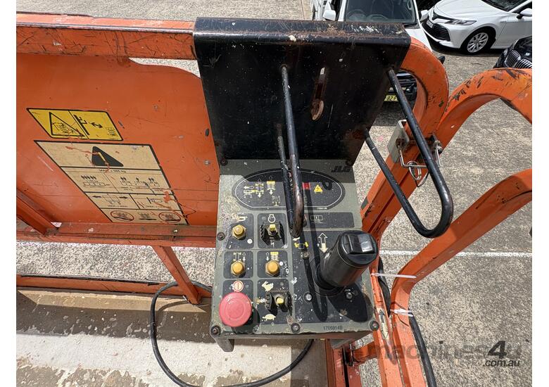 2015 JLG 4394RT Diesel Scissor Lift