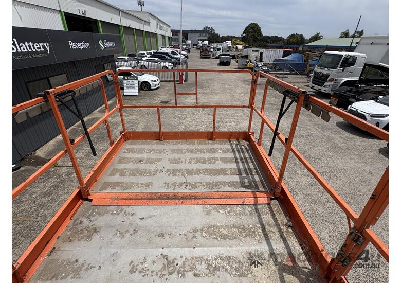 2015 JLG 4394RT Diesel Scissor Lift