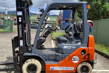 Wollongong Forklift: 2019 Toyota 2T LPG, 3-Stage Container Mast, 4.7m Lift!