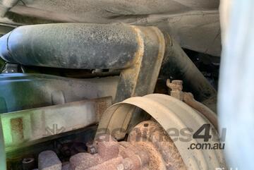 Nissan 2004   UD MK240 Tipper