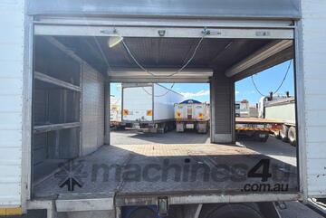 2014 Isuzu NPR400 Pantech (Crew Cab)