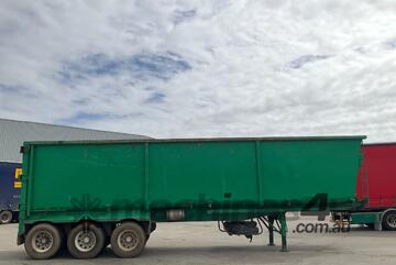 2007 Moore Tri Axle Tipping Trailer