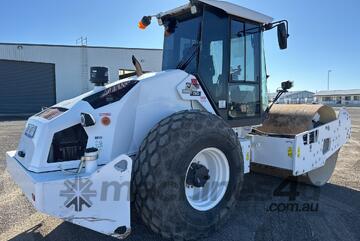 2022 Ammann ARS 130 HX Smooth Drum Compactor