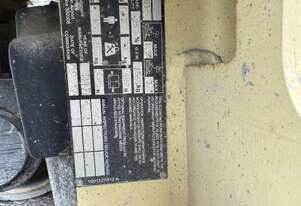 2017 JLG 1930ES Electric Scissor Lift With Trailer