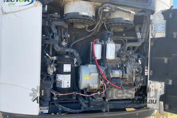 2016 FTE FTE3A Tri Axle Refrigerated Pantech A Trailer